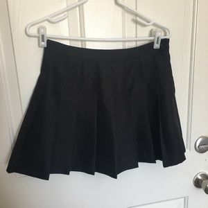 3/$15💜Black Pleated Skirt